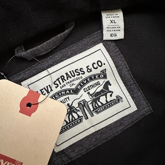 Levi's jacket men XL .Soft Shell Stand Collar Jacket - Men's - Graphite Heather - Picture 5 of 9